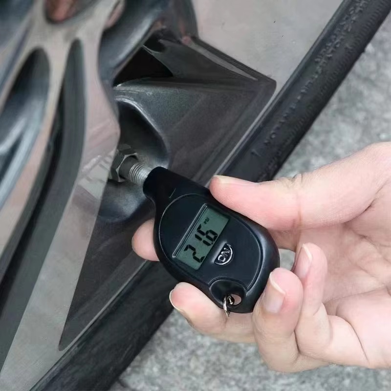 Manomètre numérique pour pneus - Tyre Pressure Gauge avis et prix